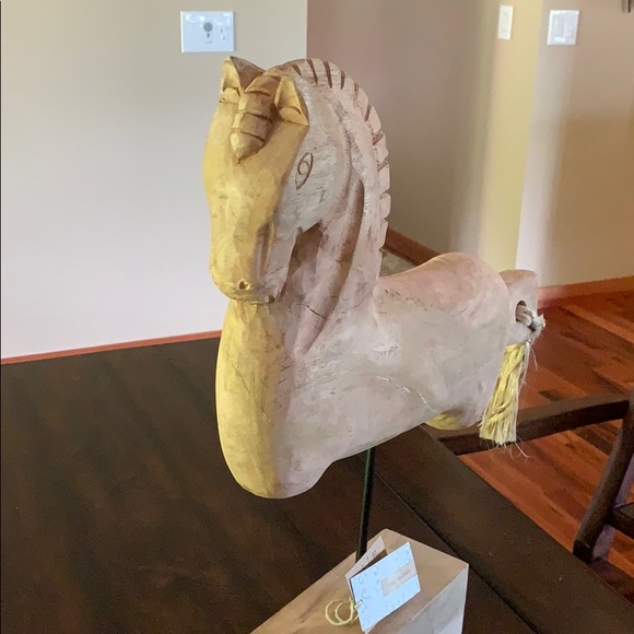 Vida Cultura Wood Horse Decor - Picture 6 of 11